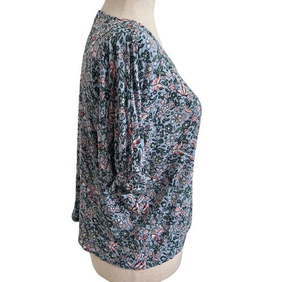 LOFT Floral + Butterfly Print Short Sleeve Rayon Top Small Pastel Pink + Blue - Picture 6 of 8
